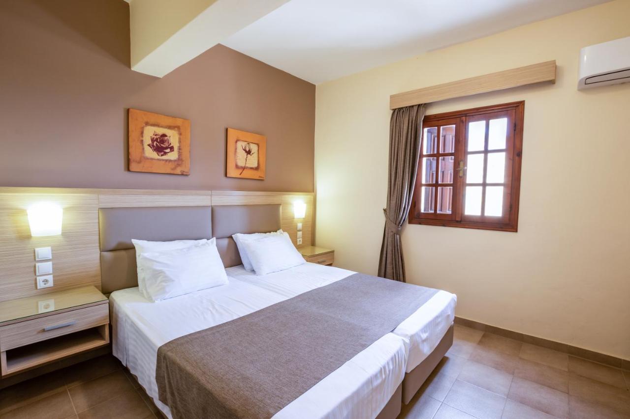 Aphrodite Luxury Studios & Apartments Karpathos Buitenkant foto