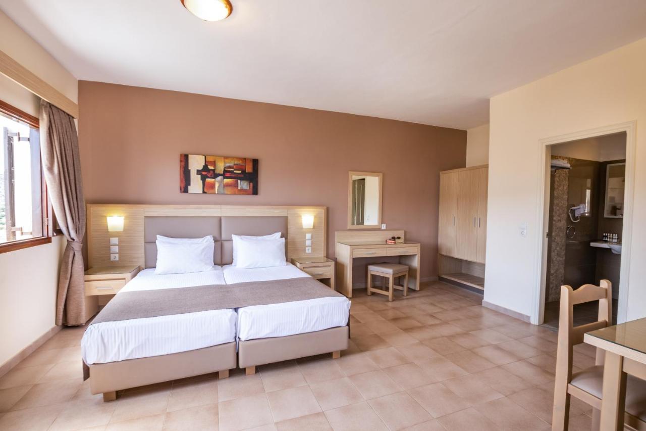 Aphrodite Luxury Studios & Apartments Karpathos Buitenkant foto