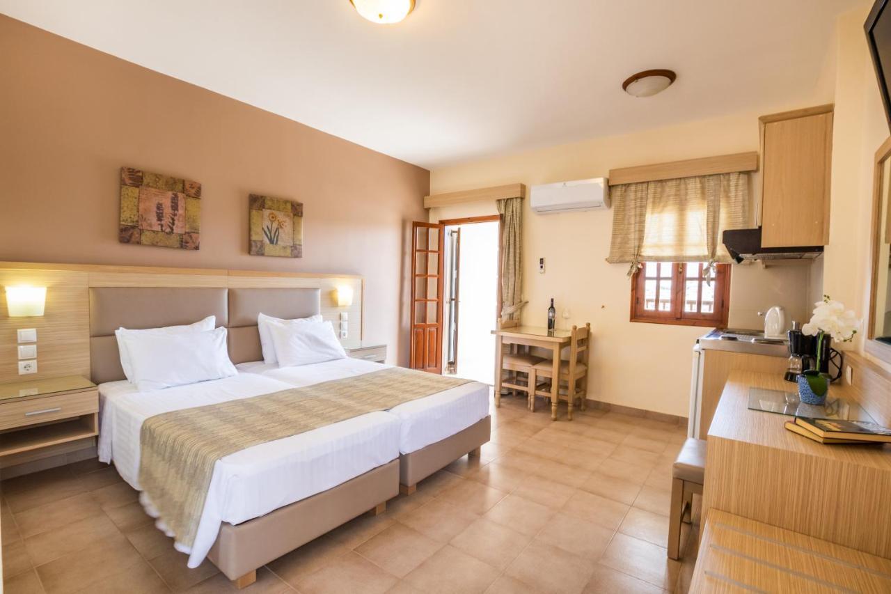 Aphrodite Luxury Studios & Apartments Karpathos Buitenkant foto