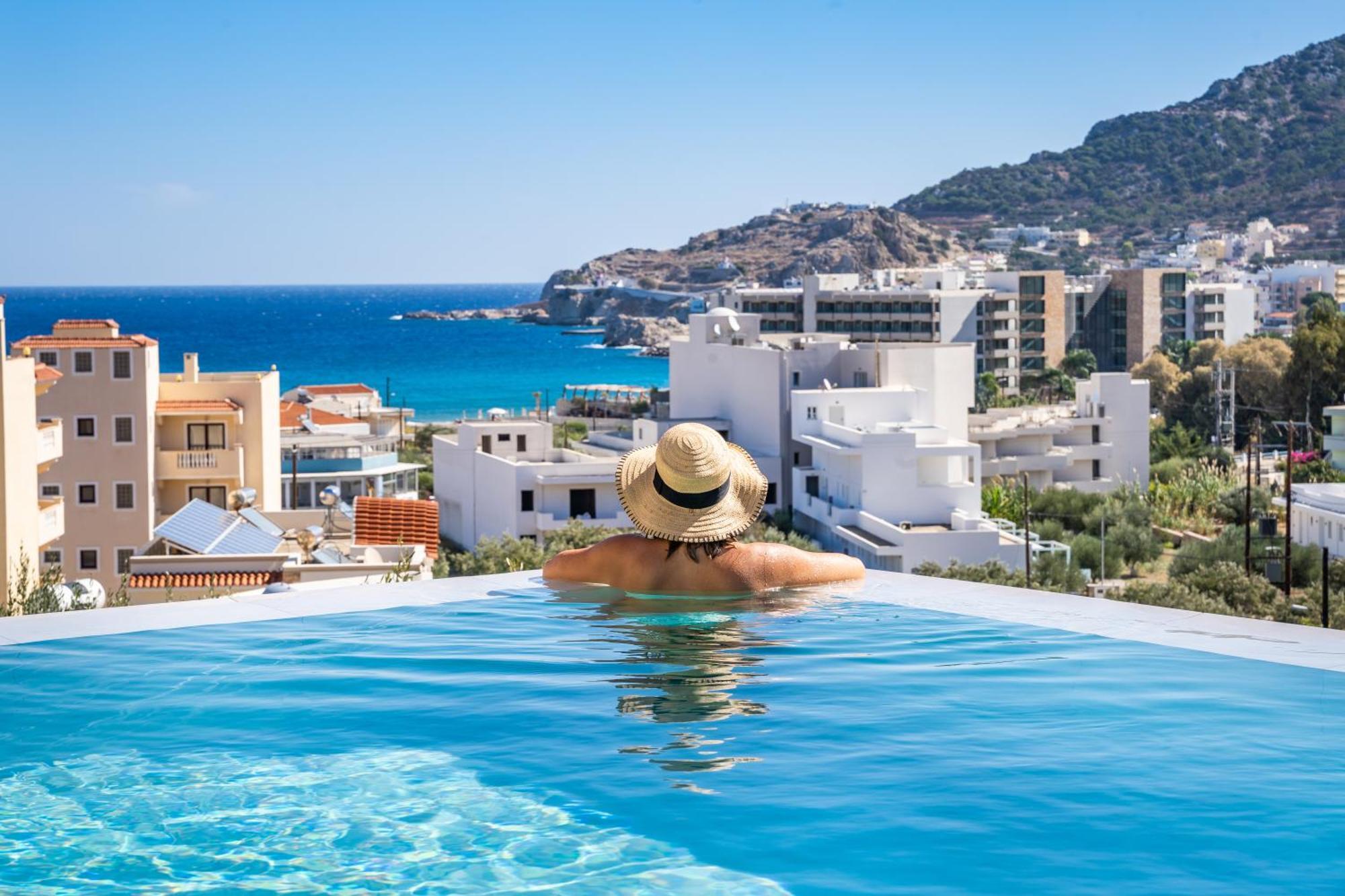 Aphrodite Luxury Studios & Apartments Karpathos Buitenkant foto