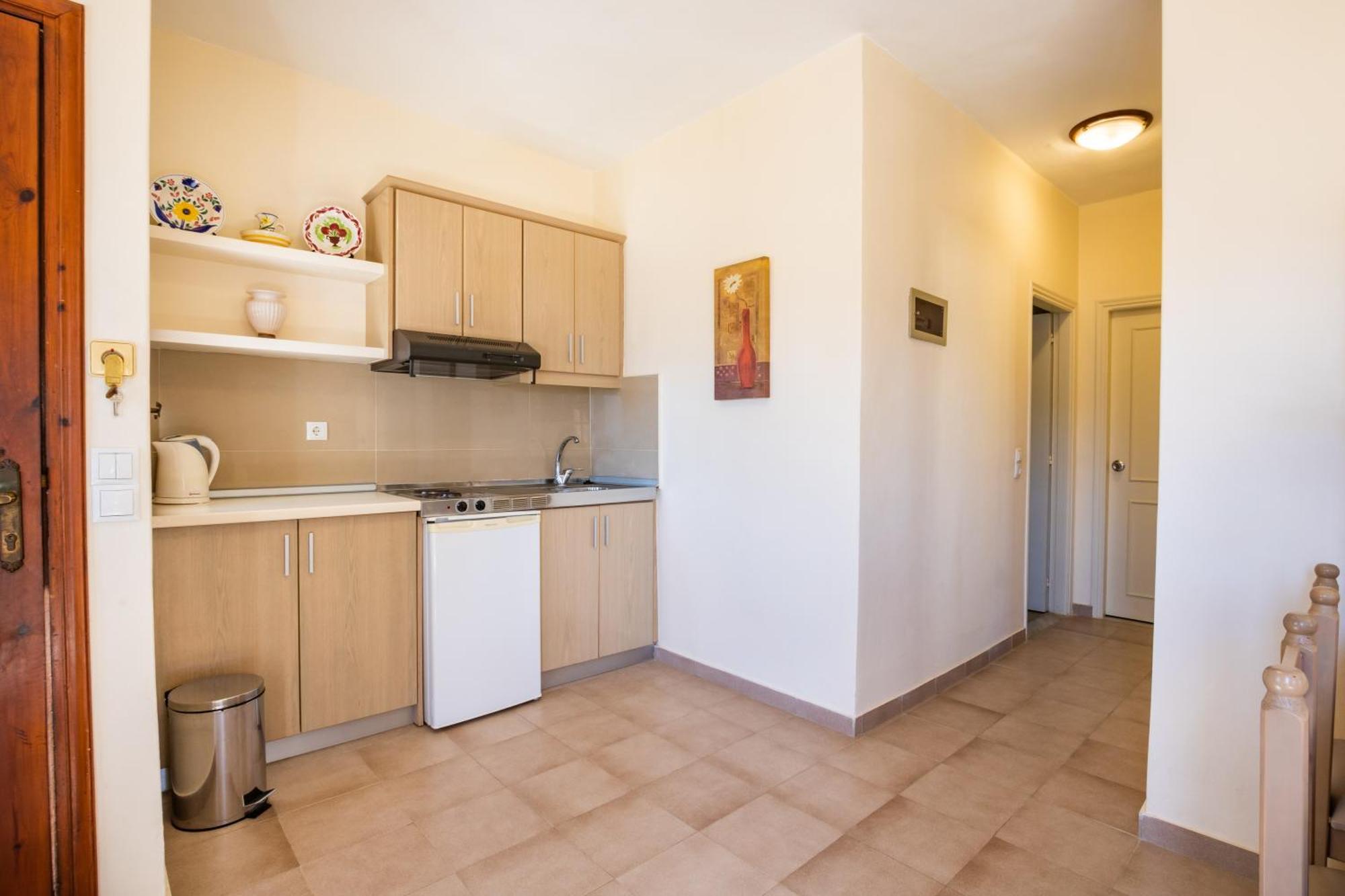 Aphrodite Luxury Studios & Apartments Karpathos Buitenkant foto