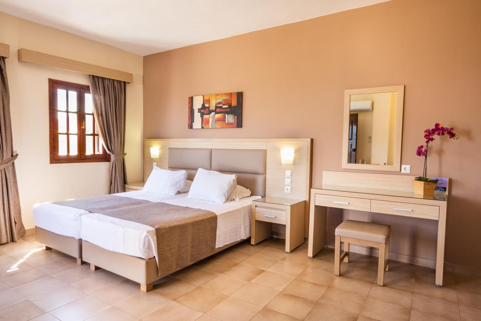 Aphrodite Luxury Studios & Apartments Karpathos Buitenkant foto